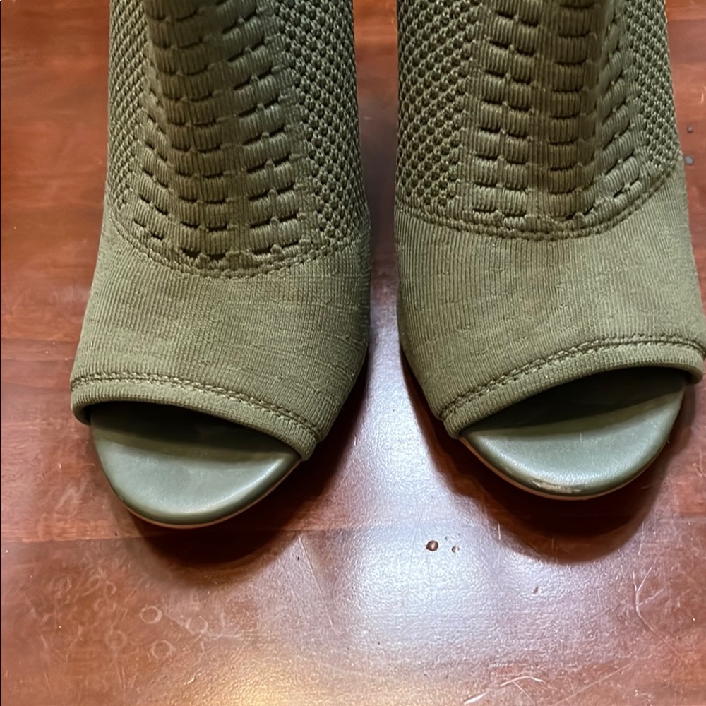 Steve Madden Candid Knit Booties. 
Stylish Green Peep-Toe Ankle Boots - Picture 8 of 8